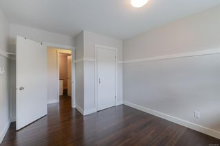Photo 12: 2676 Capital Hts in Victoria: Vi Oaklands Half Duplex for sale : MLS®# 904187