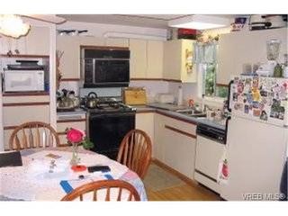 Photo 6: 22 1215 Craigflower Rd in VICTORIA: VR Glentana Manufactured Home for sale (View Royal)  : MLS®# 348195