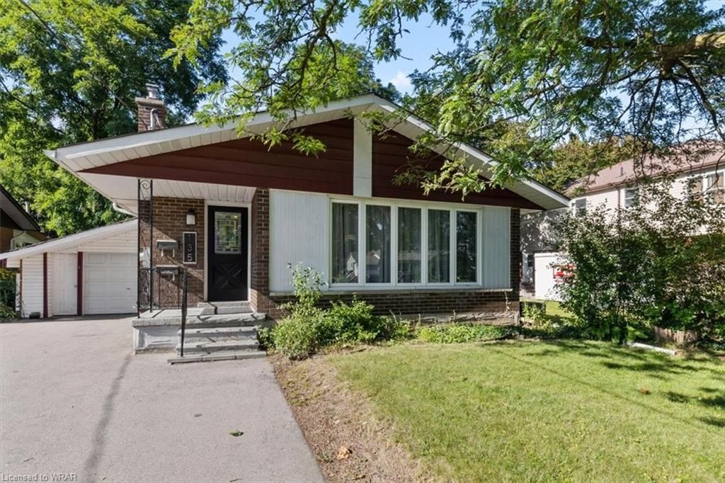 Main Photo: 135 Ruskview Road in Kitchener: 325 - Forest Hill Single Family Residence for sale (3 - Kitchener West)  : MLS®# 40474553