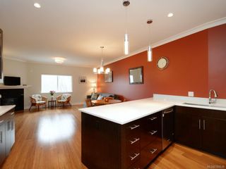 Photo 2: 7 2321 Island View Rd in Central Saanich: CS Island View Row/Townhouse for sale : MLS®# 780518