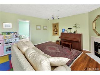 Photo 4: 303 7143 West Saanich Rd in BRENTWOOD BAY: CS Brentwood Bay Condo for sale (Central Saanich)  : MLS®# 721693