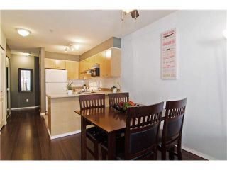 Photo 4: 310 3939 HASTINGS Street in Burnaby: Vancouver Heights Condo for sale in "THE SIENNA" (Burnaby North)  : MLS®# V1129196
