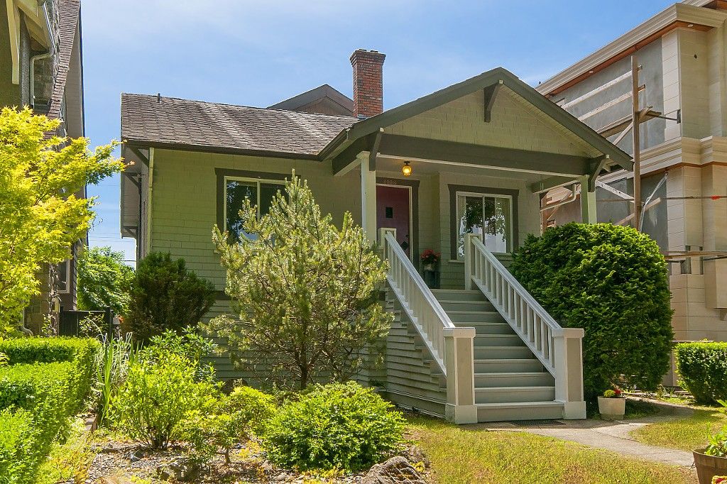 Main Photo: 4028 W 19TH Avenue in Vancouver: Dunbar House for sale (Vancouver West)  : MLS®# R2175110