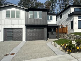 Photo 2: 1363 Sandstone Lane in Langford: La Bear Mountain Half Duplex for sale : MLS®# 959822