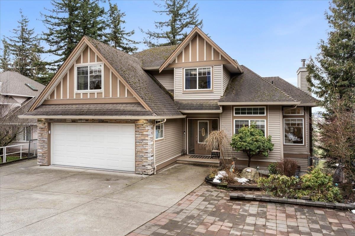 Main Photo: 35702 TIMBERLANE Drive in Abbotsford: Abbotsford East House for sale : MLS®# R2757472