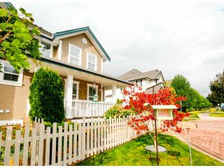Photo 1: 4 6919 180TH Street in Surrey: Cloverdale BC Townhouse for sale in "PROVIDENCE" (Cloverdale)  : MLS®# F1423777