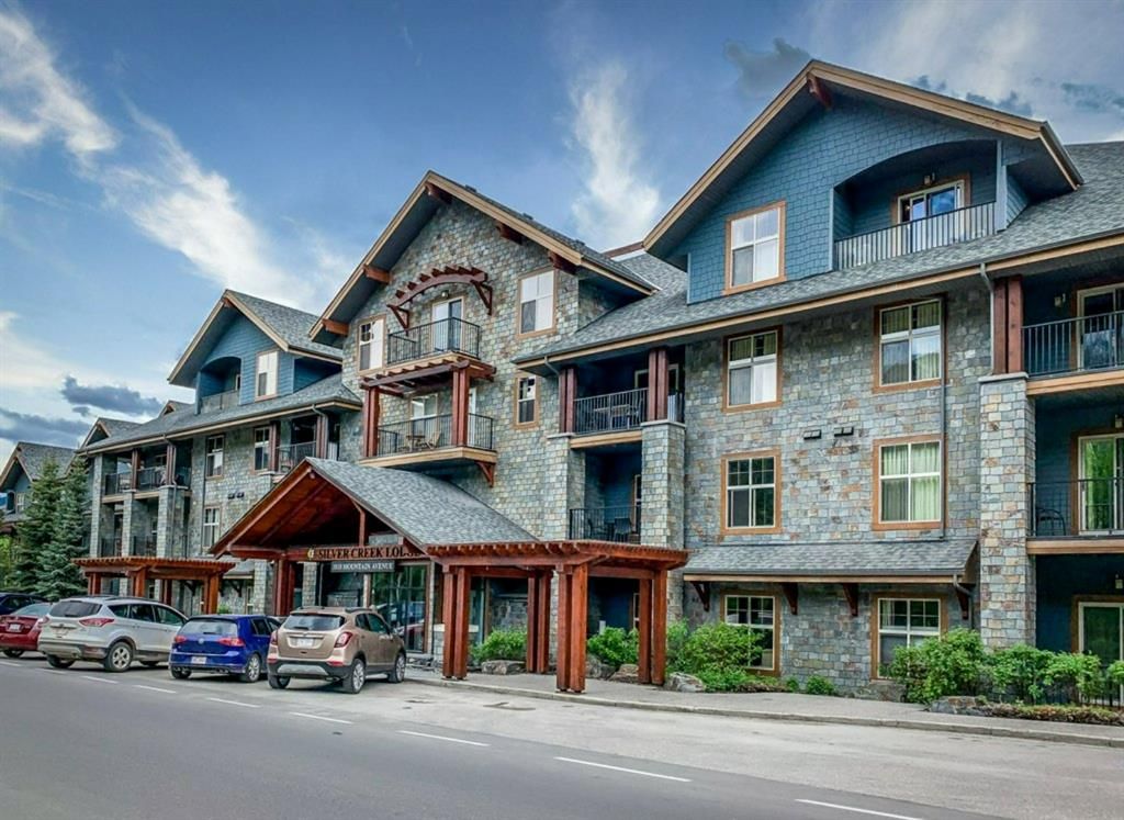 Main Photo: 204 1818 Mountain Avenue: Canmore Apartment for sale : MLS®# A1180954