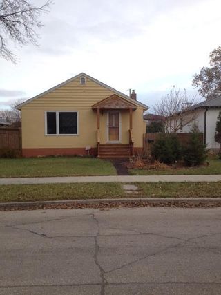 Photo 3: 4 Avondale Road in Winnipeg: Residential for sale (2D)  : MLS®# 202301944