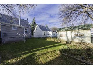 Photo 4: 1587 Manitoba Avenue in WINNIPEG: North End Residential for sale (North West Winnipeg)  : MLS®# 1323768