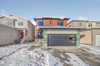 Photo 1: 60 Cheema Drive in Winnipeg: Castlebury Meadows Residential for sale (4L)  : MLS®# 202324328