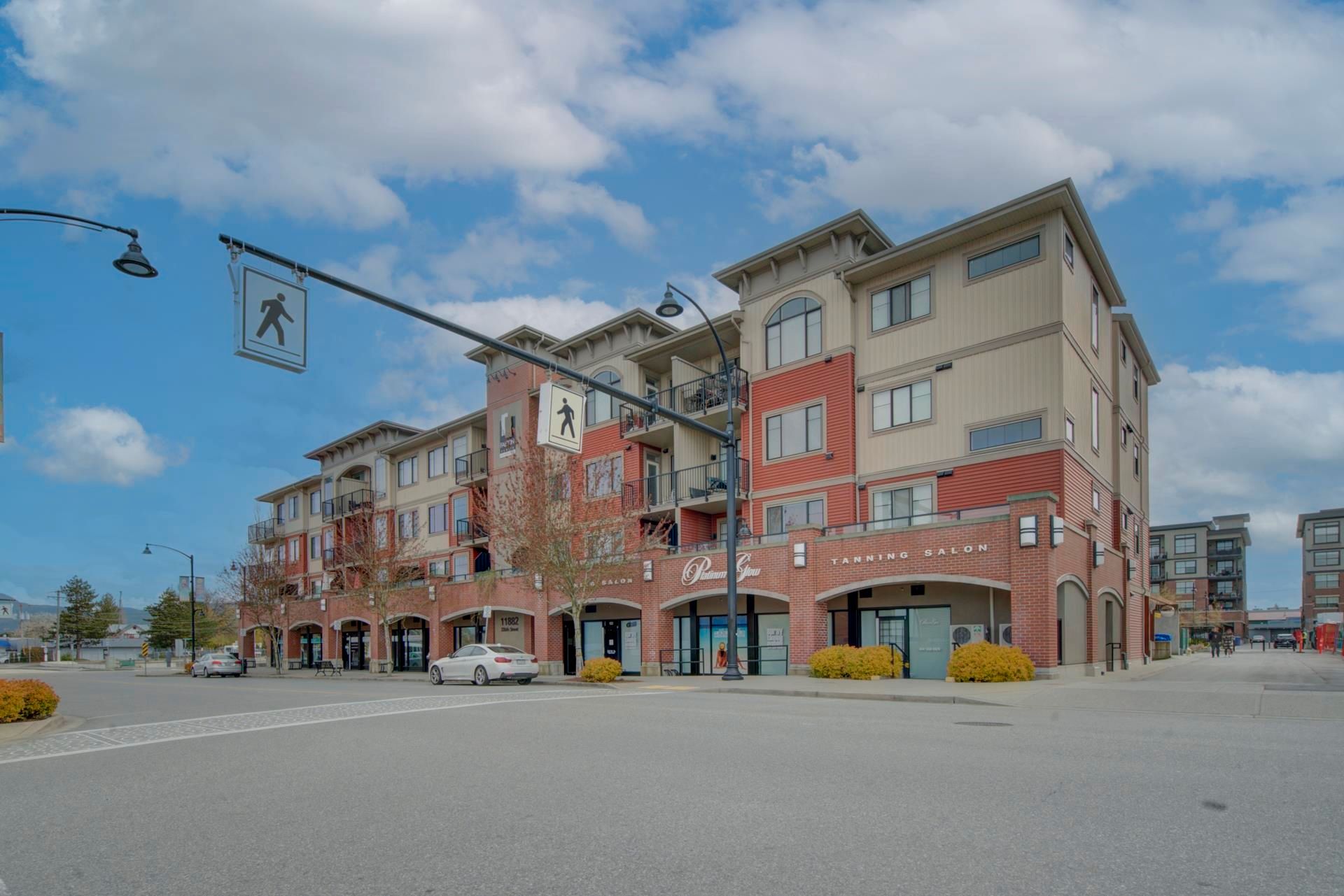 Main Photo: 205 11882 226 Street in Maple Ridge: East Central Condo for sale in "THE RESIDENCE AT FALCON CENTER" : MLS®# R2678865