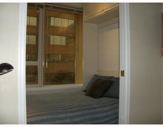 Photo 5: 304 1177 HORNBY Street in Vancouver: Downtown VW Condo for sale in "London Place" (Vancouver West)  : MLS®# V762388