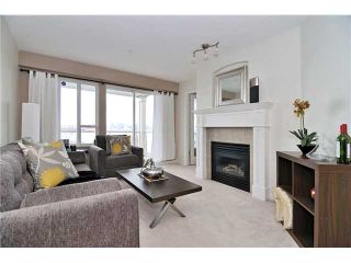 Photo 2: 306 333 E 1ST Street in North Vancouver: Lower Lonsdale Condo for sale in "VISTA WEST" : MLS®# V938154
