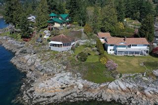Photo 5: 13209 DAMES Road in Garden Bay: Pender Harbour Egmont House for sale (Sunshine Coast)  : MLS®# R2862865