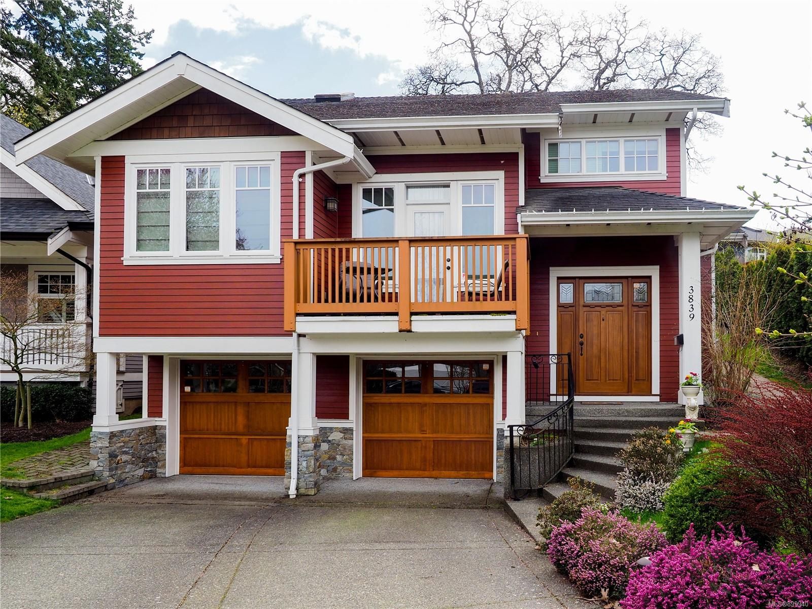 Photo 1: Photos: 3839 South Valley Dr in Saanich: SW Strawberry Vale House for sale (Saanich West)  : MLS®# 899940