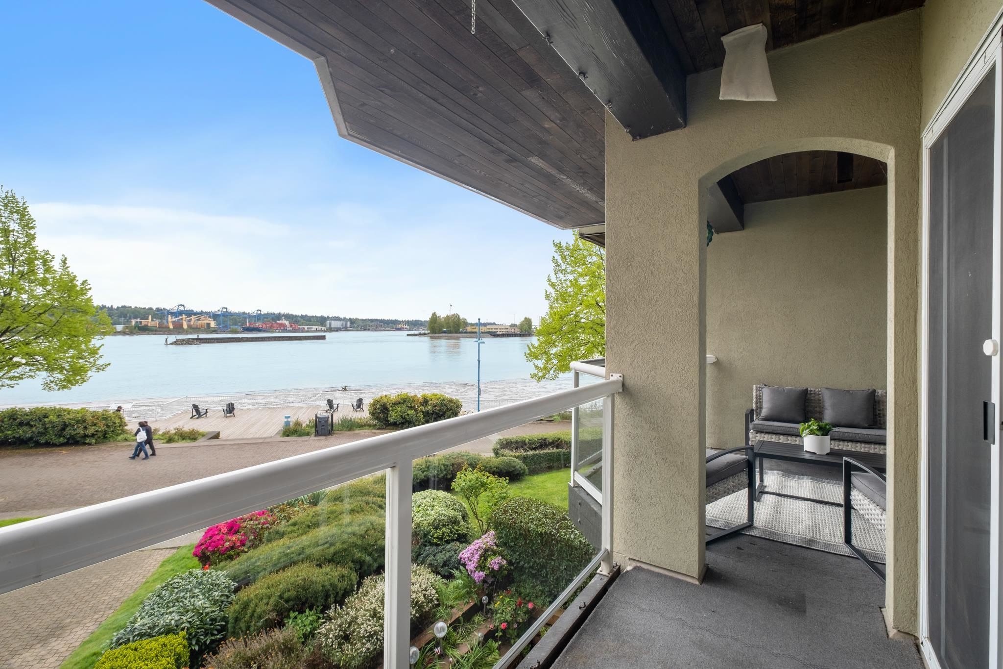 Main Photo: 201 31 RELIANCE Court in New Westminster: Quay Condo for sale : MLS®# R2685106