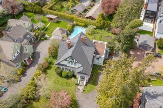 Photo 5: 830 Pemberton Rd in Victoria: Vi Rockland House for sale : MLS®# 930325