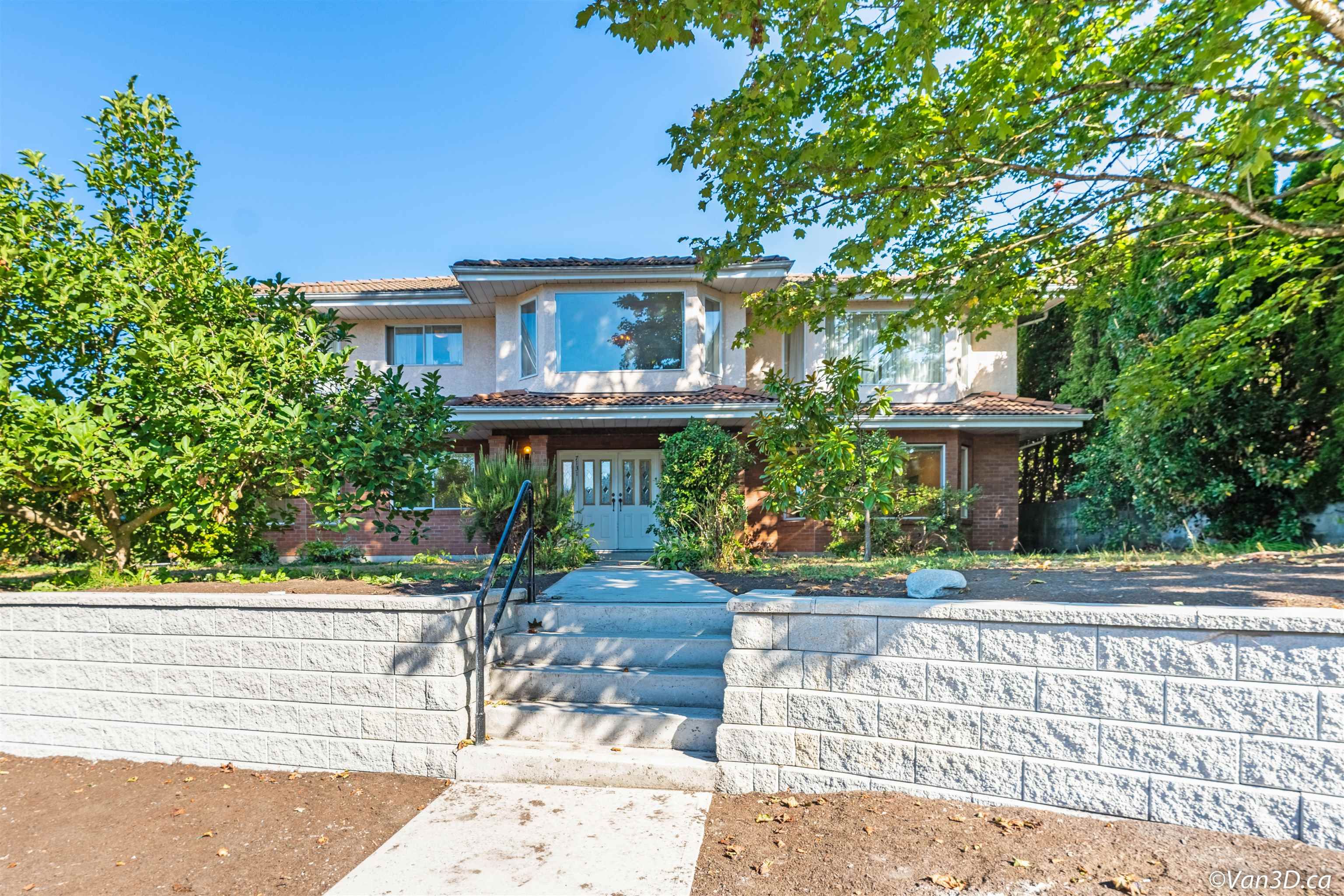 Main Photo: 7131 BROADWAY in Burnaby: Montecito House for sale (Burnaby North)  : MLS®# R2725528