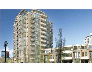 Photo 1: 205 170 W 1ST ST in North Vancouver: Lower Lonsdale Condo for sale in "ONE PARK LANE" : MLS®# V577791