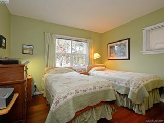 Photo 10: 2873 Glenwood Ave in VICTORIA: SW Portage Inlet House for sale (Saanich West)  : MLS®# 774427