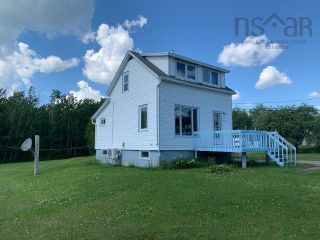 Photo 2: 2367 Athol Road in Athol Road: 102S-South of Hwy 104, Parrsboro Residential for sale (Northern Region)  : MLS®# 202215247