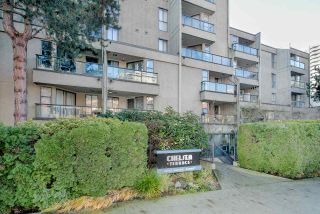 Photo 1: PH4 1040 PACIFIC Street in Vancouver: West End VW Condo for sale in "CHELSEA TERRACE" (Vancouver West)  : MLS®# R2226216