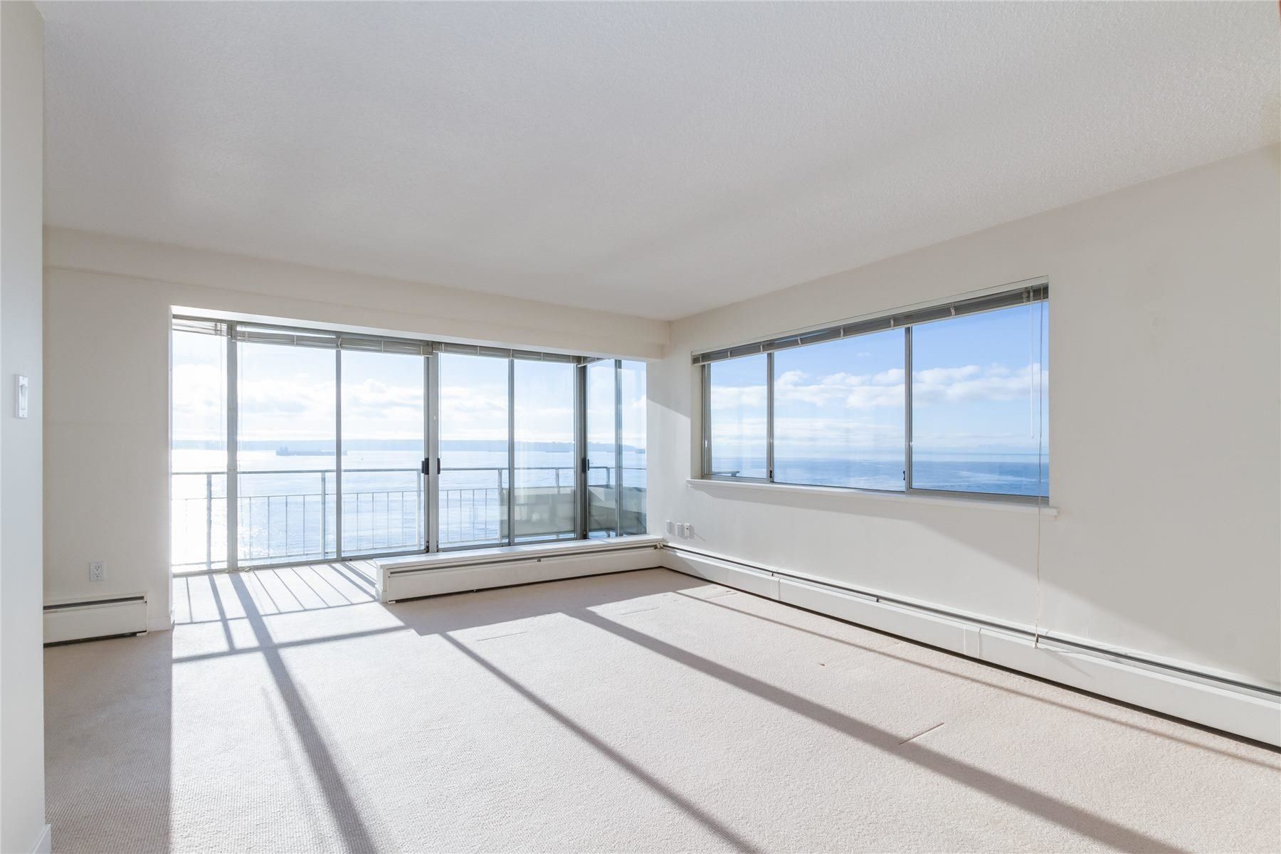 Main Photo: 1401 150 24TH Street in West Vancouver: Dundarave Condo for sale : MLS®# R2837145