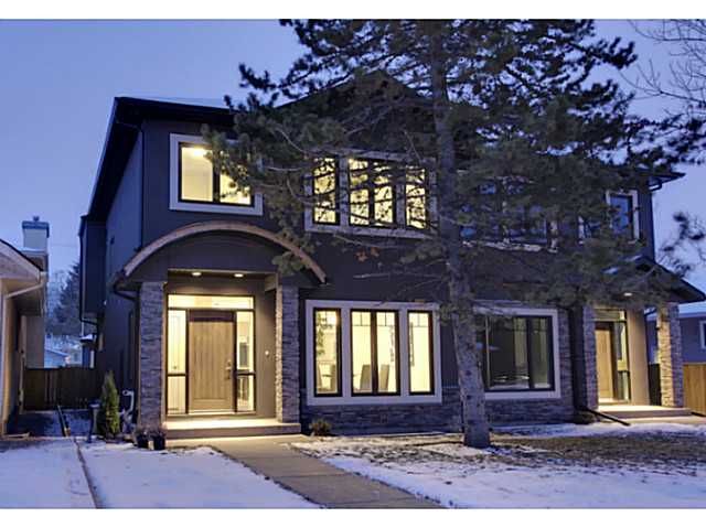 Main Photo: 3332 40 Street SW in CALGARY: Glenbrook Residential Attached for sale (Calgary)  : MLS®# C3548100