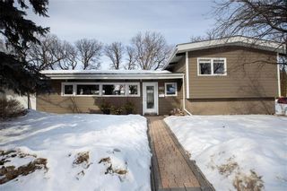 Photo 1: 182 Harris Boulevard in Winnipeg: Woodhaven Residential for sale (5F)  : MLS®# 202006454