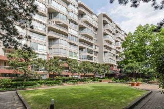 Photo 1: 616 518 MOBERLY Road in Vancouver: False Creek Condo for sale in "NEWPORT QUAY" (Vancouver West)  : MLS®# R2285500