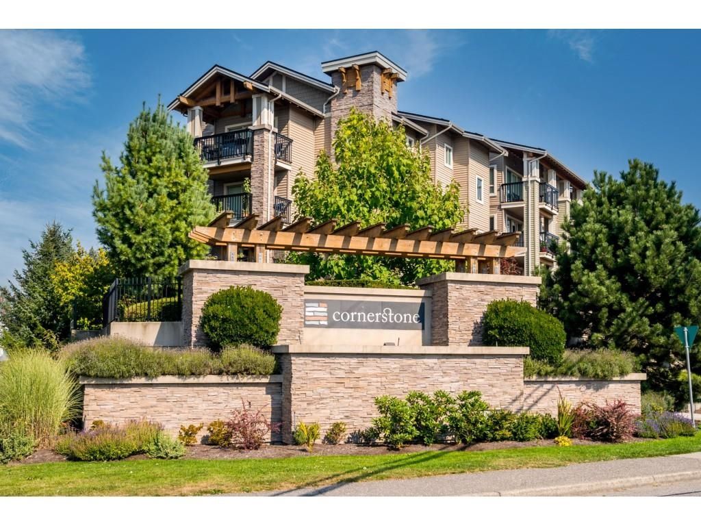 Main Photo: 412 21009 56 AVENUE in : Langley City Condo for sale (Langley)  : MLS®# R2622421