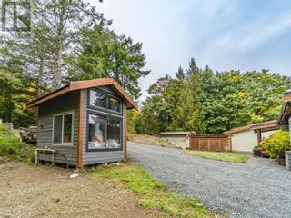 Photo 11: 2362 South Lake Rd in Qualicum Beach: House for sale : MLS®# 945784