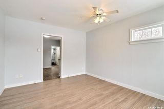 Photo 3: 814 5th Street East in Prince Albert: East Flat Residential for sale : MLS®# SK922919