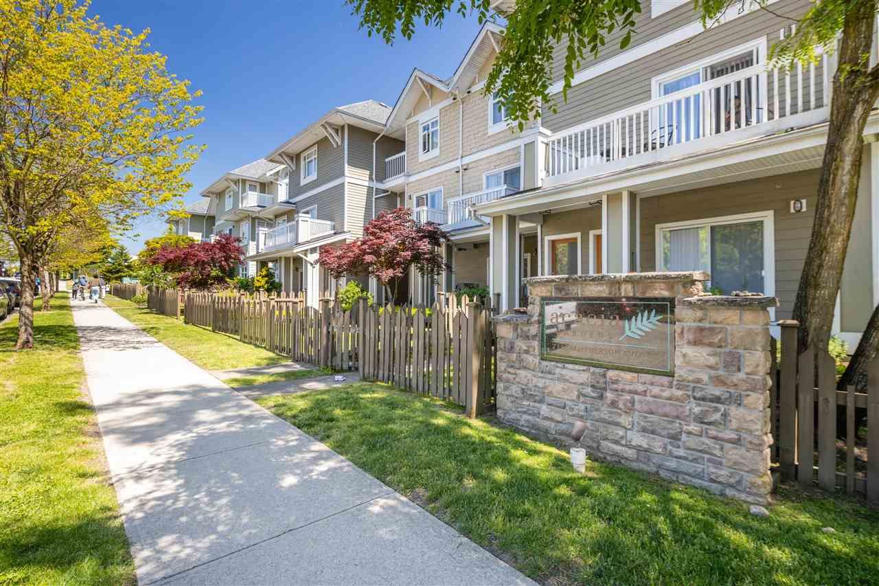 Main Photo: 129 7388 MACPHERSON AVENUE in Burnaby: Metrotown Townhouse for sale (Burnaby South)  : MLS®# R2584883