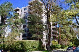 Photo 1: 302 1685 W 14TH Avenue in Vancouver: Fairview VW Condo for sale in "TOWN VILLA" (Vancouver West)  : MLS®# R2359239