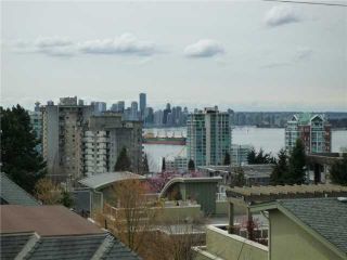 Photo 10: 109 209 E 6TH Street in North Vancouver: Lower Lonsdale Townhouse for sale in "ROSE GARDEN COURT" : MLS®# V882100