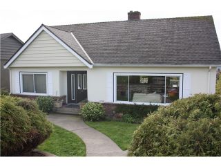 Photo 1: 138 E DURHAM Street in New Westminster: The Heights NW House for sale : MLS®# V1003382