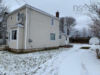 Photo 18: 8 Lusby Street in Amherst: 101-Amherst, Brookdale, Warren Residential for sale (Northern Region)  : MLS®# 202128836