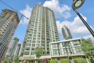 Main Photo: 1602 570 EMERSON Street in Coquitlam: Coquitlam West Condo for sale : MLS®# R2884766