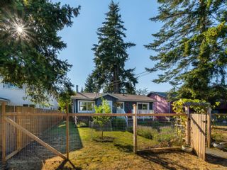 Photo 2: 695 Winchester Ave in Nanaimo: Na South Nanaimo House for sale : MLS®# 916703