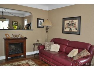 Photo 7: 213 Helmcken Rd in VICTORIA: VR View Royal House for sale (View Royal)  : MLS®# 614104