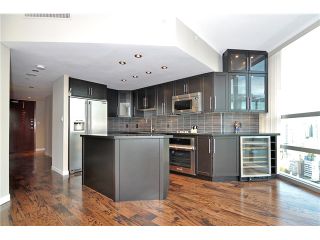 Photo 2: 2806 1050 BURRARD Street in Vancouver: Downtown VW Condo for sale in "WALL CENTRE" (Vancouver West)  : MLS®# V966215