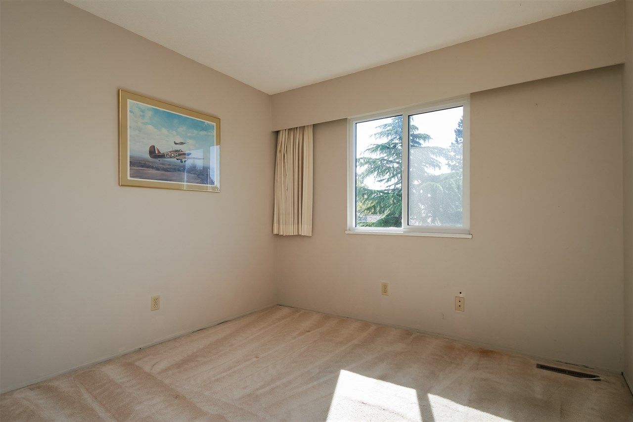 Photo 16: Photos: 5156 GALWAY DRIVE in Delta: Pebble Hill House for sale (Tsawwassen)  : MLS®# R2387176