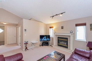 Photo 10: 25 Stoneridge Dr in VICTORIA: VR Hospital House for sale (View Royal)  : MLS®# 831824