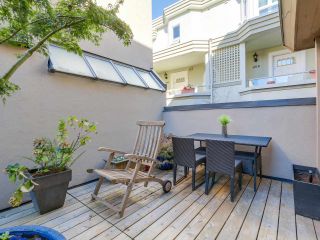 Photo 18: 8 1214 W 7TH Avenue in Vancouver: Fairview VW Townhouse for sale in "Marvista Courts" (Vancouver West)  : MLS®# R2123997