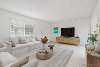 Photo 3: PACIFIC BEACH Condo for sale : 2 bedrooms : 5053 1/2 Mission Blvd in San Diego