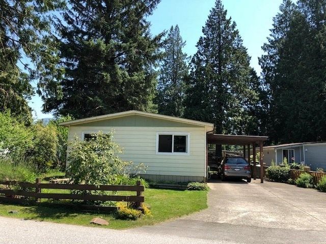 Main Photo: 234 1830 MAMQUAM Road in Squamish: Garibaldi Estates Manufactured Home for sale in "Timbertown Estates" : MLS®# R2293554