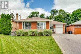 Photo 1: 14 BARKSDALE AVE in Toronto: House for sale : MLS®# C7009056