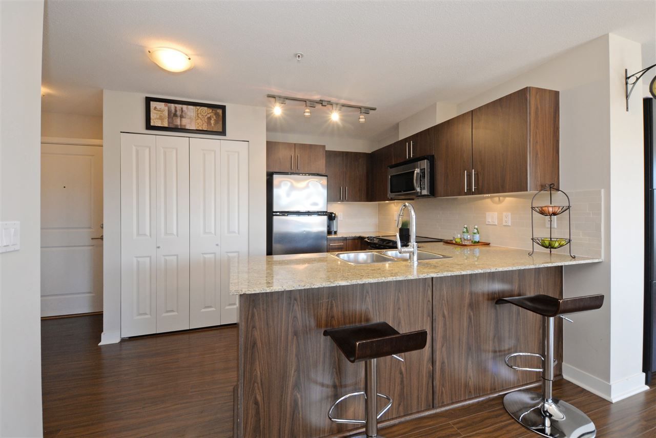 Photo 7: Photos: 415 8915 202 Street in Langley: Walnut Grove Condo for sale in "HAWTHORNE" : MLS®# R2217261