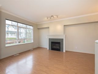 Photo 7: 3280 CLERMONT Mews in Vancouver: Champlain Heights Townhouse for sale in "Bordeaux" (Vancouver East)  : MLS®# R2339931